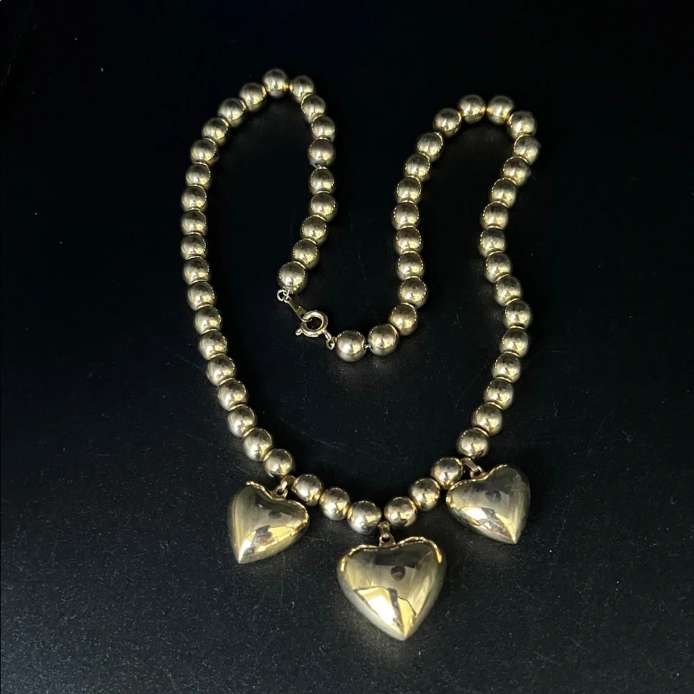 Vintage 20” Gold Tone Beaded Necklace with Three Heart Pendants - Picture 8 of 10